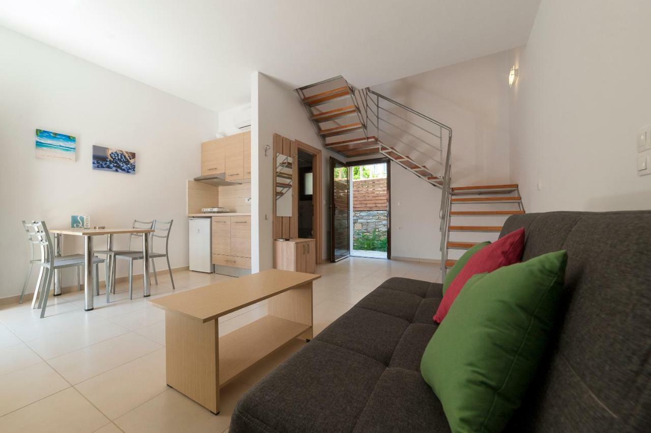 Spela House * Agioi Apostoloi (Evia)